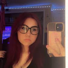 What does the pink velvet taste like?