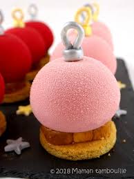 Boules De Noel Framboise Litchi Dessert Noel Boule De Noel Dessert Noel Individuel
