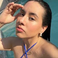 Vanessa Cabral's Instagram, Twitter & Facebook