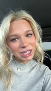 skye :) (@skylarrodgerss)’s videos with Stuck Like Glue