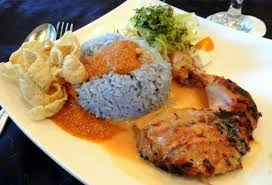 Place the ginger, chilies, onion and garlic into a blender and blitz to form a paste. Malaysia Nasi Kerabu Finmail