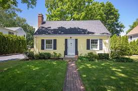 Cleaning out the garage & storage so need to get rid of this stuff. For Sale 18 Stoddard Rd Hingham Ma 02043 3 Beds 2 Full Baths 925 000