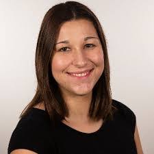 Kara Berg's Instagram, Twitter & Facebook