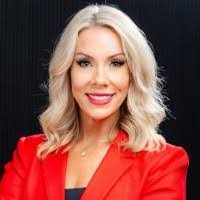 Ann Lanier's Instagram, Twitter & Facebook