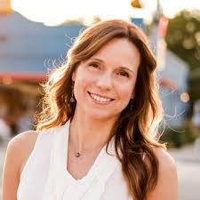 Rachael Love's Instagram, Twitter & Facebook