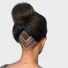 Pin Von Stefanie Bailey Auf Undercut Frisur Undercut Frisuren Undercut Frauen Lange Haare