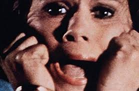 Terror im Wachsmuseum [Limited Edition]: Amazon.de: Milland, Ray,  Lanchester, Elsa, Carradine, John, Hayward, Louis, Evans, Maurice, Edwards,  Mark W., Fenady, George, Milland, Ray: DVD & Blu-ray