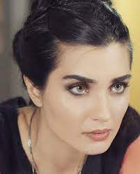 Turkish Beautiful Actres Tuba Buyukustun Tuba Buyukustun Tuba Short Hair Styles