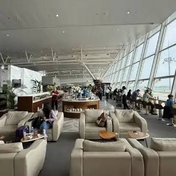 Phòng chờ sân bay Nội Bài Hà Nội, Việt Nam - Phòng VIP quá cảnh, có thể  chọn dịch vụ ăn uống và tắm qua đêm | Trip.com