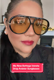 Mia Barton Website Review