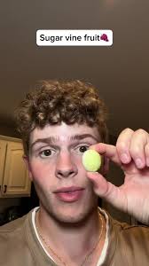 Have you ever had a grape like this?? #foodhack #thefoodguy #sugar #grapes  #kingofcrunch #fyp