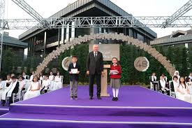 Baskan Recep Tayyip Erdogan Torunu Mahinur Albayrak In Mezuniyet Torenine Katildi