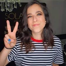 Daniela Mendiola's Instagram, Twitter & Facebook