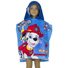 Pat' patrouille raconte les aventures de ryder, un jeune garçon de 10 ans, qui est à la tête de l'équipe de secours de la grande vallée. Pat Patrouille Poncho Cape De Bain En Eponge Modele Marcus Achat Vente Peignoir Cdiscount