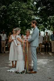 From Spanish Castle To Cliffs This Cortal Gran Wedding Is Pure Beauty Junebug Weddings Junebug Weddings Destination Wedding Inspiration Spanish Wedding