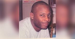 Robert Slezak's Instagram, Twitter & Facebook