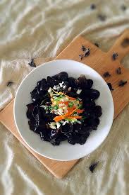 Black fungus are similar to shiitake mushrooms, except that the texture is thinner but every bite is a snappy crunch. Wood Ear Mushroom Salad China Yummy Food
