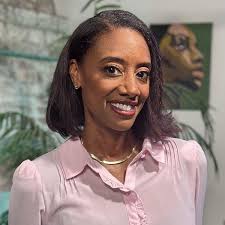 Kerri Harper's Instagram, Twitter & Facebook