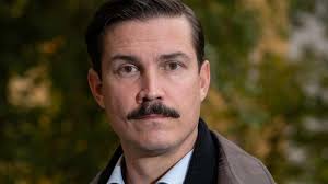 Suorapuheisen Timo R. Stewartin työt eivät jatku Ulkopoliittisessa  instituutissa