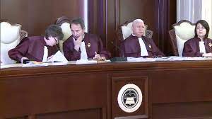 Nu, deoarece tocmai ce a intrat in vigoare legea a privind darea in plata a timpului si cunostintelor tehnice a angajatilor in vederea stingerii obligatiilor asumate prin contractul de munca. Stiri Darea In Plata Pagina 1 Din 1 Stirileprotv Ro