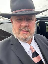 Chris Cruthirds's Instagram, Twitter & Facebook