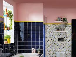 It gives the tub the feel of an outdoor spa. 5 Bathroom Paint Ideas For A Fun And Fresh Space Goodhomes Magazine Goodhomes Magazine