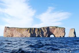 Perce Rock In De Gulf Of Saint Lawrence Quebec Canada Rock Ocean Rocks Saint Lawrence