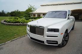 The Cullinan The Rolls Royce Of Suvs Is Here Rolls Royce Classic Cars Royce