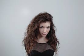 All posts must be related to lorde. Lorde Die Grammy Gekurte Pop Sensation Aus Neuseeland Fur Ein Exklusives Presseportal