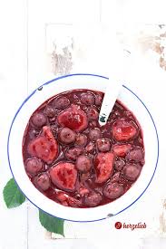Kirschsuppe Mit Klump Kluten Oder Kluter Sussspeise Fur Den Sommer Rezept In 2020 Kirschsuppe Mehlklosse Essen