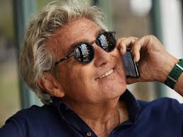 Capri Black and White