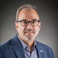 Robert Lando's Instagram, Twitter & Facebook