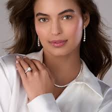 Round Cut Thick Classic Engagement Ring