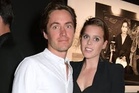 Самые новые твиты от gianpaolo (@gian123321): Prinzessin Beatrice Das Ist Edoardo Mapelli Mozzi Ihr Zukunftiger Ehemann Gala De