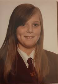 Does anyone remember this uniform 🤔 this is me at the school