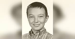 Victor Stiles's Instagram, Twitter & Facebook