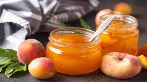 La marmellata di pesche fatta in casa è una confettura facile da fare e buonissima, dolce per natura, è perfetta per la prima colazione da spalmare sulle fette biscottate o sul pane, per farcire le crostate e per realizzare altri dolci golosi. Confettura Di Pesche Ed Albicocche Senza Zucchero Fatta In Casa