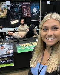 Had a great weekend at the @lansingtattooconvention  @tattoocityflint_convention this weekend! Thank you to everyone who stopped  by the booth to visit and for all the love and support from my friends and