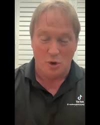 Jon Gruden isn't too impressed with Shedeur Sanders' first NFL start  because of how bad the Raiders' defense is 🤐 “I would pump the brakes