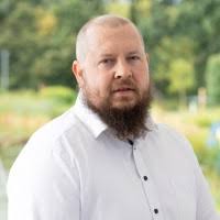 90+ "Samuel Moss" profiles