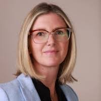 Diane Veitch's Instagram, Twitter & Facebook