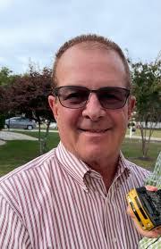 Wayne Correia's Instagram, Twitter & Facebook