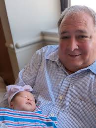 What was I thinking, ordering linguini and clams? I knew things were headed  downhill when they brought grated cheese with it. Enzo, we are not in  Amalfi anymore.