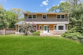 Here are our top picks for a memorable beach vacation. An East Hampton Renovation Produces A Beach Ready Retreat Sweeten