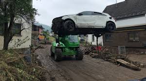 In schuld, in southern ahrweiler county, police say six houses collapsed overnight. Jc0fs1w46pkspm