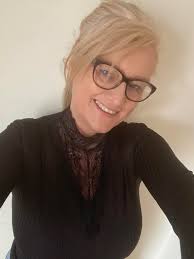 Introduction and photo sharing