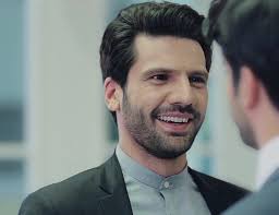 Gulusun En Kurak Topraklara Bahar Getirir Karasevda Emirkozcuoglu Kaan Kaanurgancioglu Turkish Actors Actors Celebrities