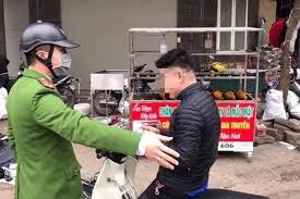 Nguyễn văn cừ còn là tên của nhiều trường trung học, trường đào tạo cán bộ (ví dụ như trường đào tạo cán bộ nguyễn văn cừ tại thành phố hạ long, quảng ninh, vùng đất nơi ông trưởng thành) và một số phường (ví dụ như phường nguyễn văn cừ ở quy nhơn). Khong Ä'eo Kháº©u Trang Phong Dá»‹ch Covid 19 NÆ¡i Cong Cá»™ng Bá»‹ Pháº¡t Tháº¿ Nao Tin Tá»©c Má»›i Nháº¥t 24h Ä'á»c Bao Lao Ä'á»™ng Online Laodong Vn