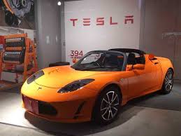 Tesla Ein Elektrisierender Performer Tesla Roadster Tesla Car Roadsters