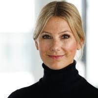 Julie Lerch's Instagram, Twitter & Facebook